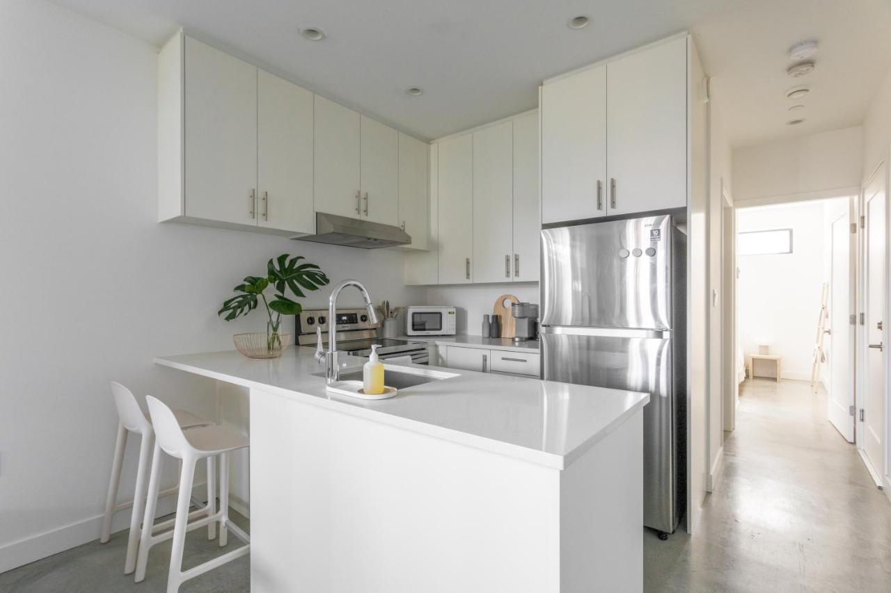 Welcome To Kinn Apartment - Lovely One Bedroom Ванкувър Екстериор снимка