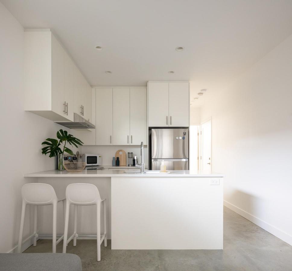Welcome To Kinn Apartment - Lovely One Bedroom Ванкувър Екстериор снимка